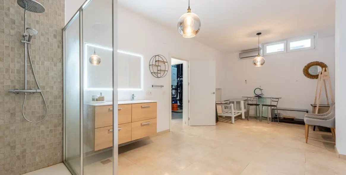 Sale of townhouse in Calahonda 21