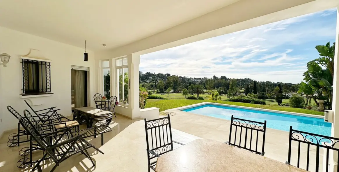 Долгосрочная аренда  отдельно стоящей виллы в El Paraiso 5