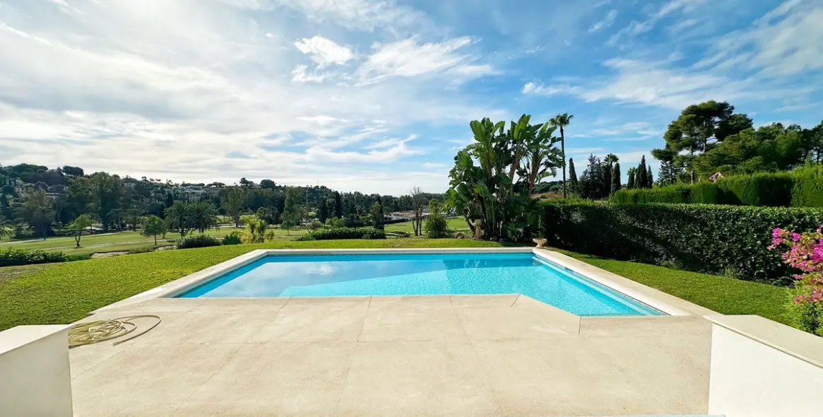 Долгосрочная аренда  отдельно стоящей виллы в El Paraiso 6