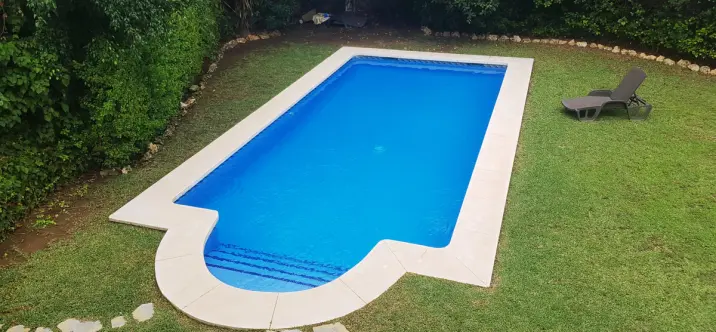 Продажа  отдельно стоящей виллы в Elviria 3