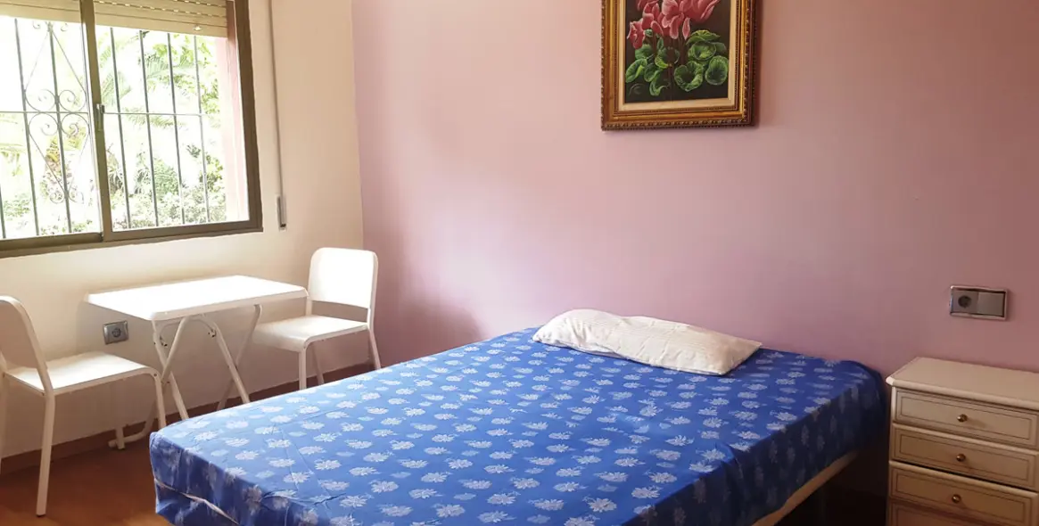 Sale of detached villa in Elviria 42