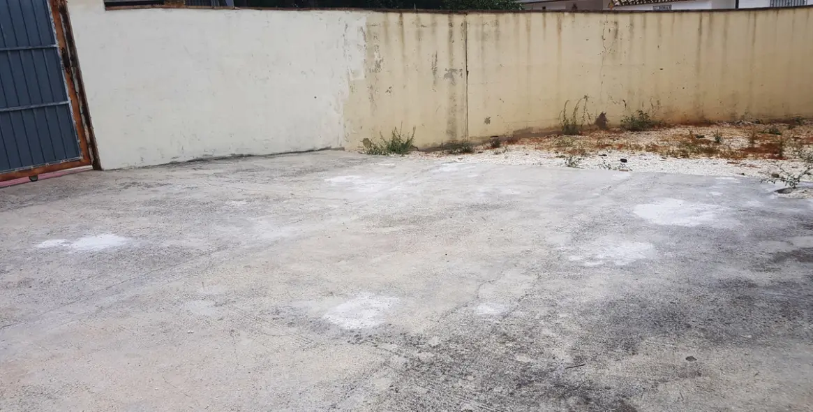 Sale of detached villa in Elviria 53