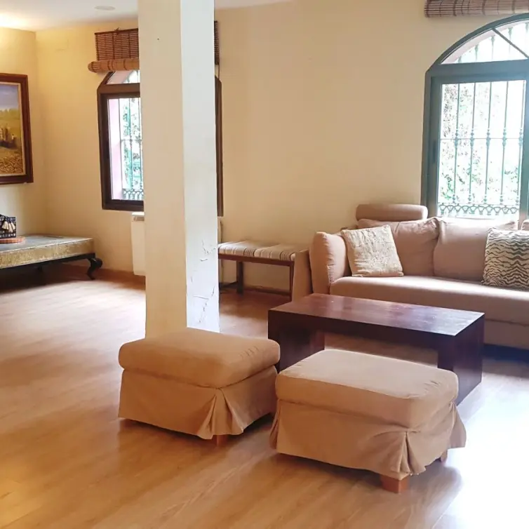 Venta de villa independiente en Elviria