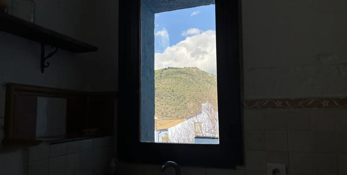 Sale of hostel in Júzcar 8