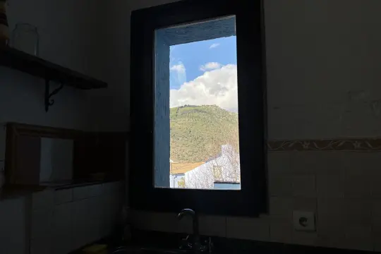 Image 8 thumb