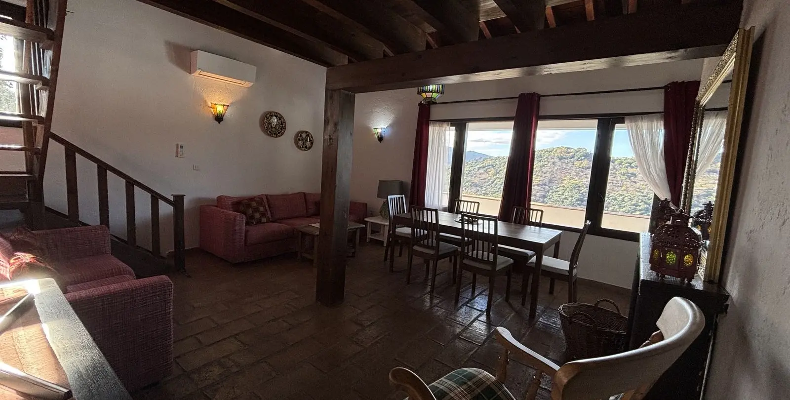 Sale of hostel in Júzcar 9