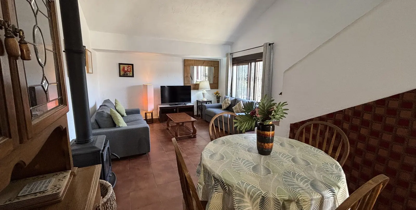 Sale of hostel in Júzcar 23