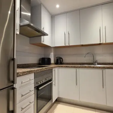 Продажа апартаментов на первом этаже в La Duquesa