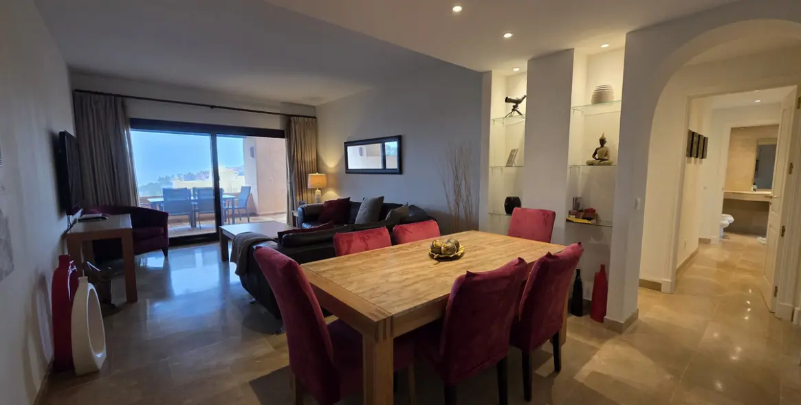 Продажа апартаментов на первом этаже в La Duquesa 8