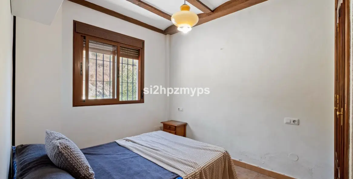 Продажа  отдельно стоящей виллы в Frigiliana 20