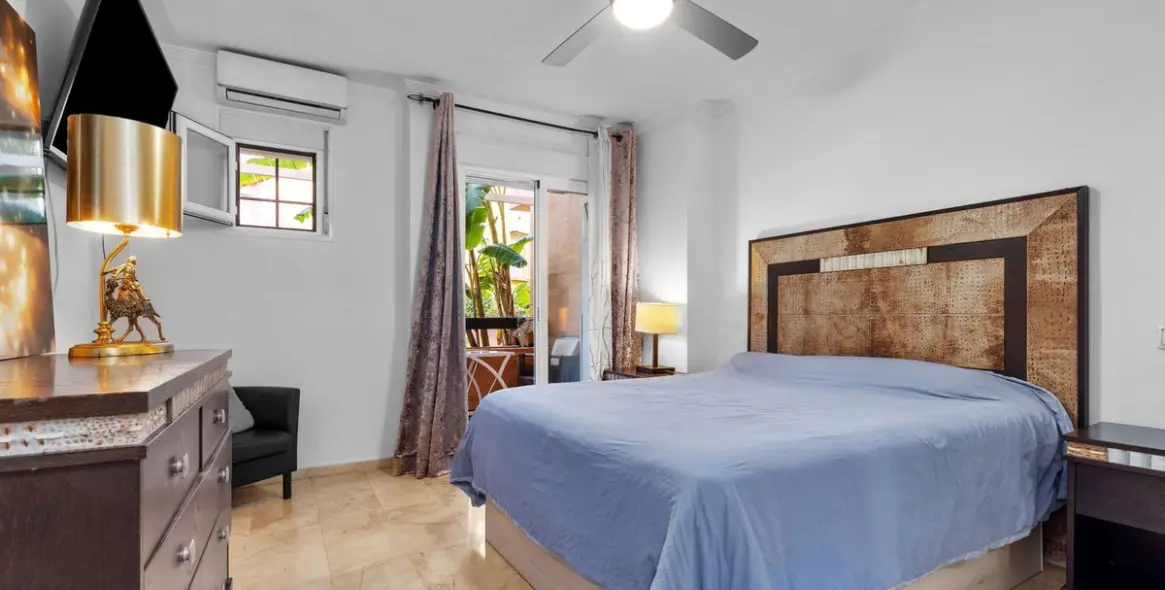 Продажа апартаментов на первом этаже в Guadalmina Alta 11