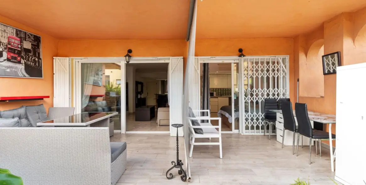 Продажа апартаментов на первом этаже в Guadalmina Alta 13