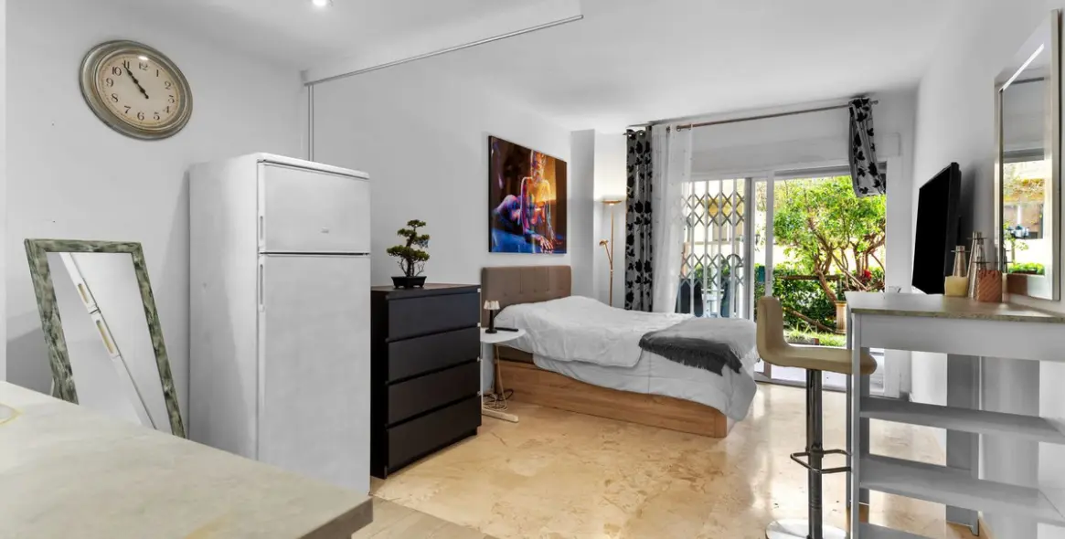 Продажа апартаментов на первом этаже в Guadalmina Alta 16