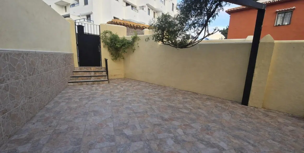 Продажа таунхауса в Torremolinos 2