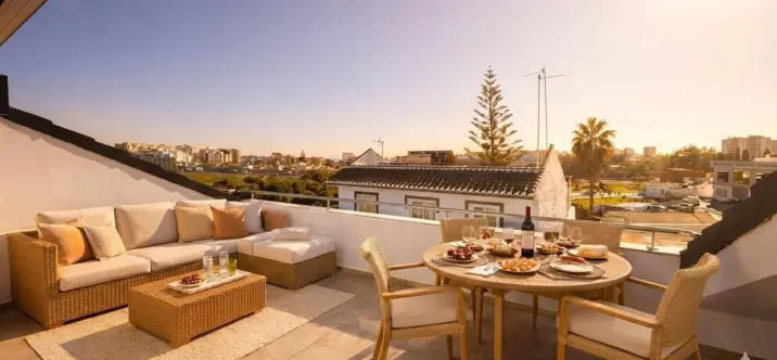 Sale of middle floor apartment in Fuengirola 3