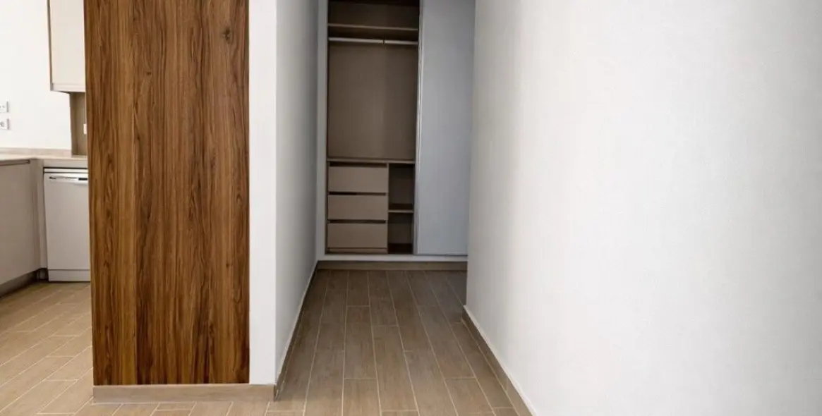 Sale of middle floor apartment in Fuengirola 18