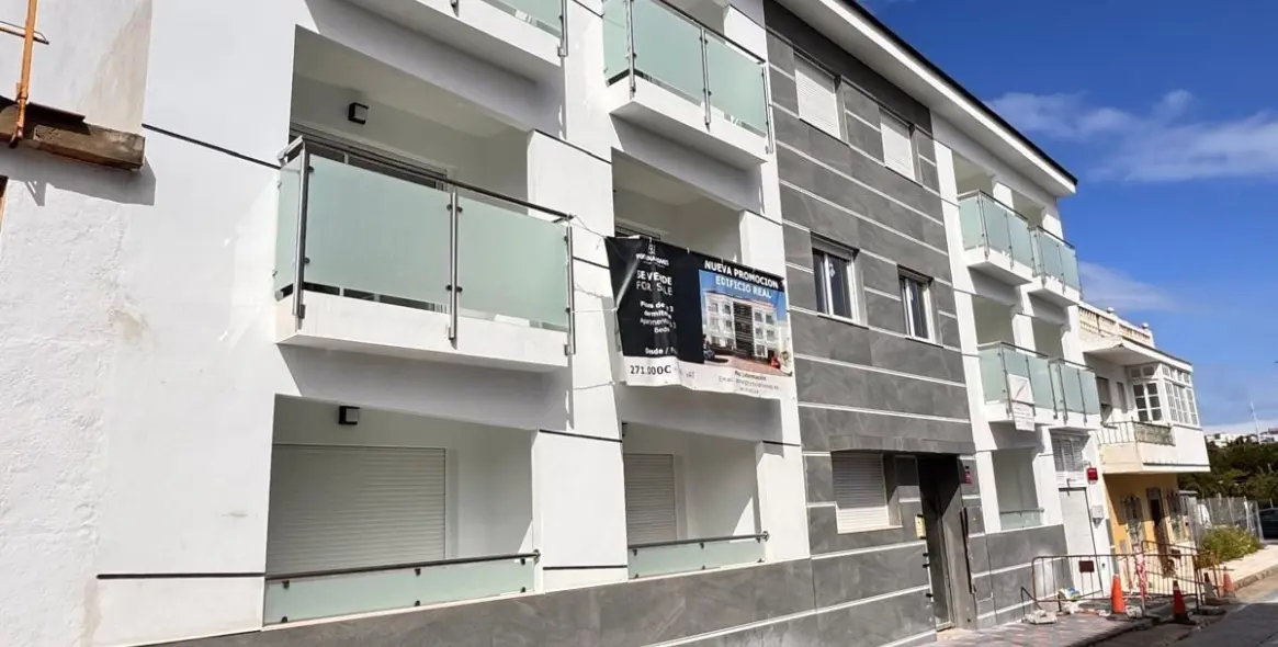 Venta de apartamento en planta media en Fuengirola 27