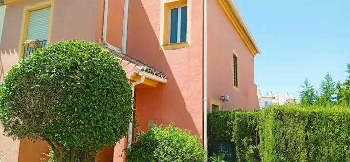 Sale of semi-detached house in Estepona 0
