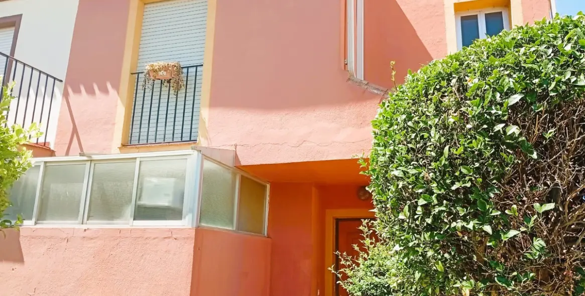 Sale of semi-detached house in Estepona 30
