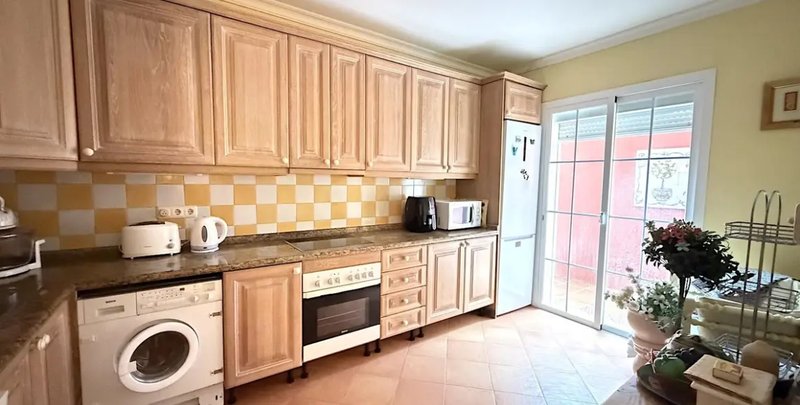 Sale of ground floor apartment in Monte Halcones 4