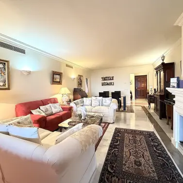 Sale of ground floor apartment in Monte Halcones