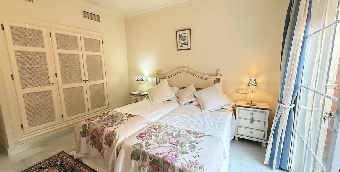 Sale of ground floor apartment in Monte Halcones 13