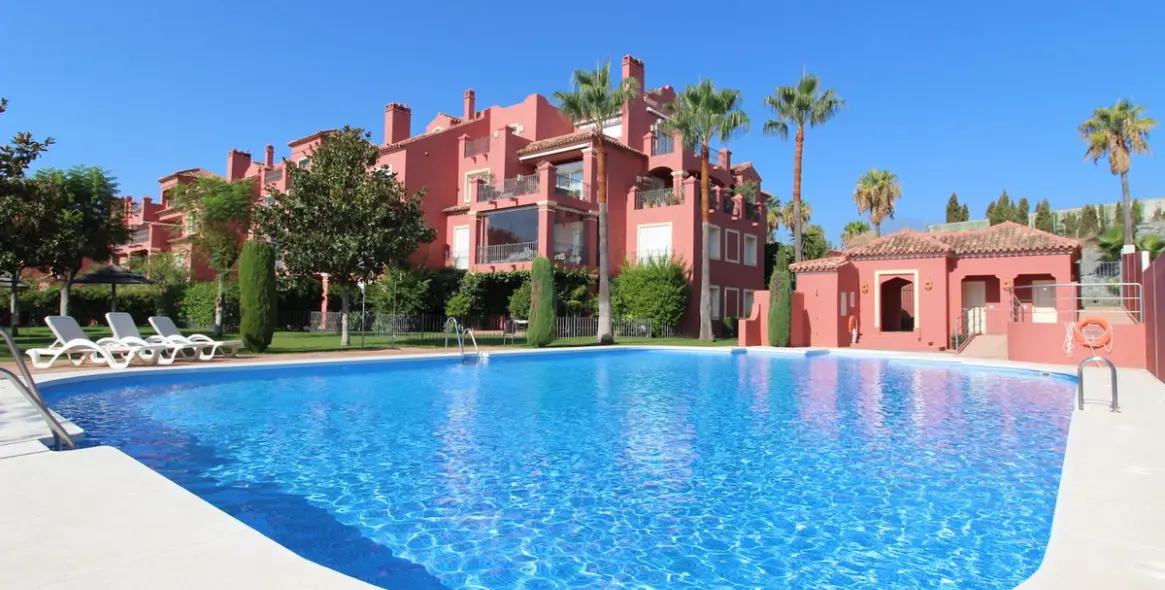 Sale of ground floor apartment in Monte Halcones 16