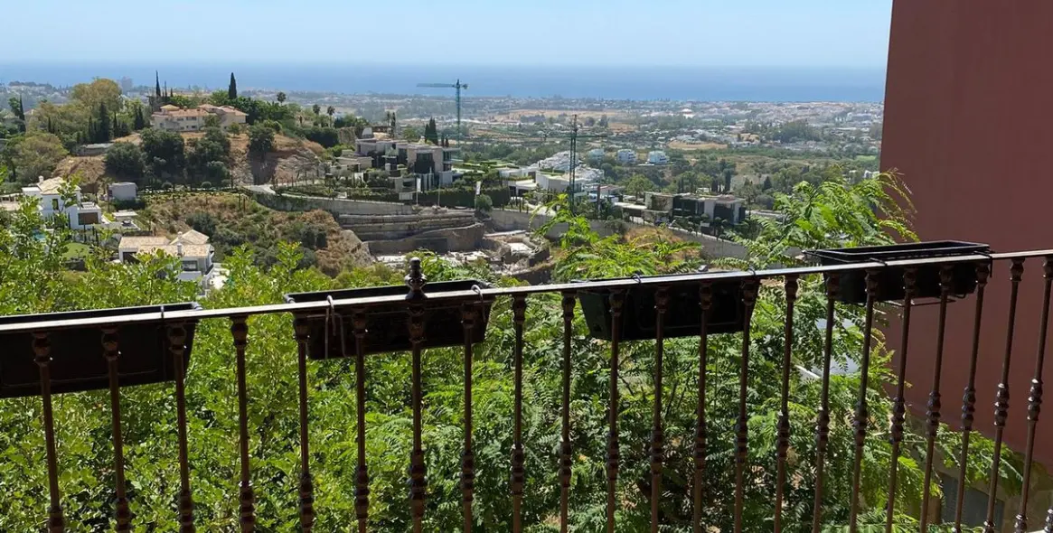 Venta de apartamento en planta baja en Monte Halcones 17
