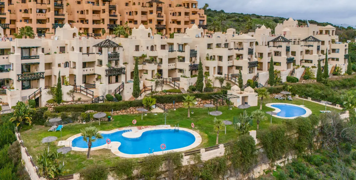 Sale of penthouse in La Duquesa 47