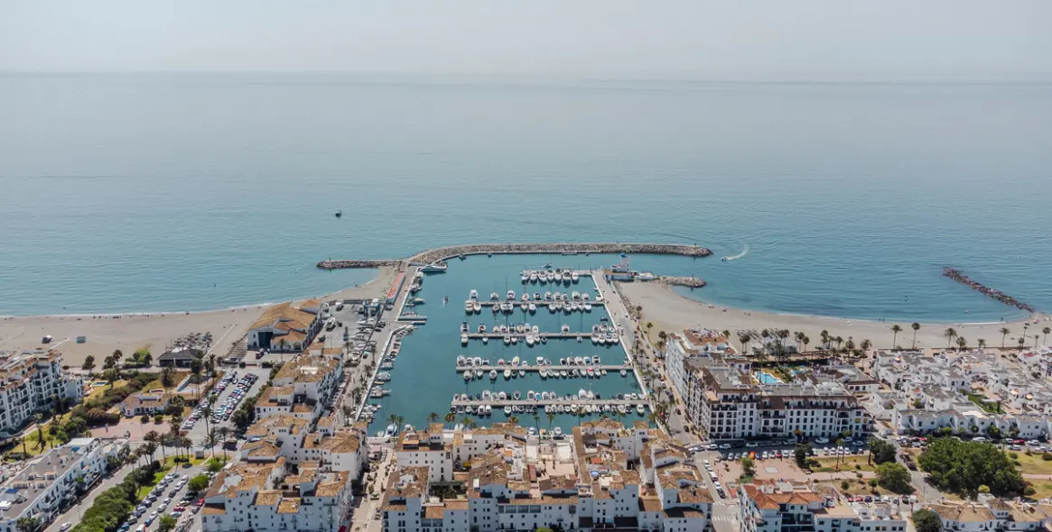 Sale of penthouse in La Duquesa 87