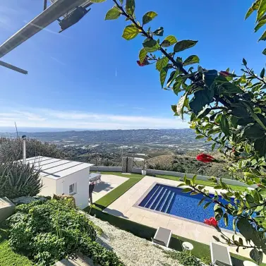 Продажа финки в Vélez-Málaga