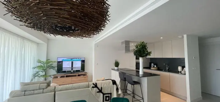 Venta de apartamento en planta baja en Selwo 1