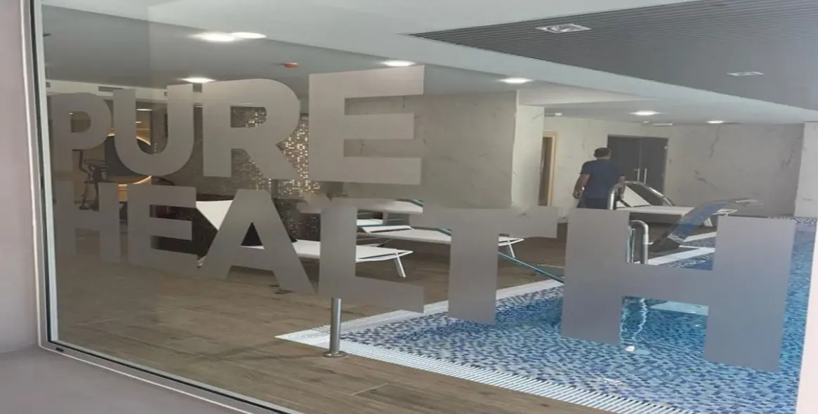 Venta de apartamento en planta baja en Selwo 37