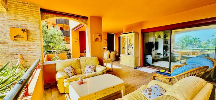 Продажа апартаментов на среднем этаже в Bahía de Marbella 3