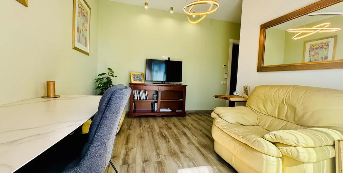 Sale of middle floor apartment in Bahía de Marbella 16