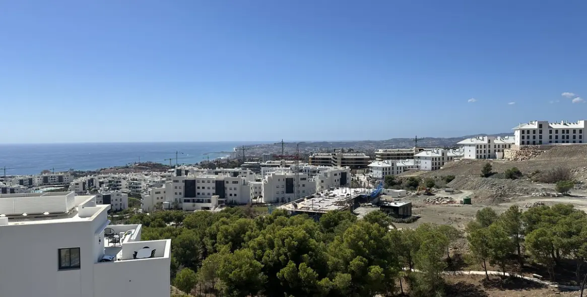 Продажа двухуровневого пентхауса в Fuengirola 3