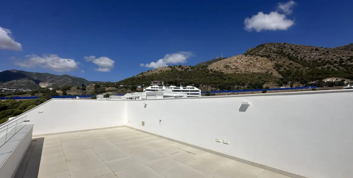 Продажа двухуровневого пентхауса в Fuengirola 9