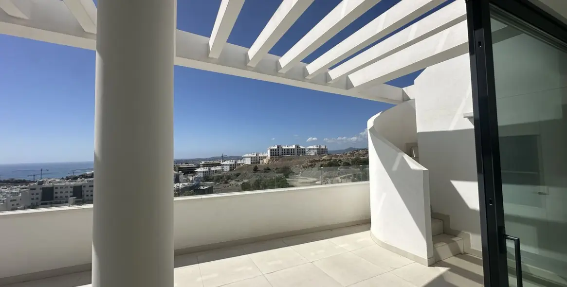 Продажа двухуровневого пентхауса в Fuengirola 12