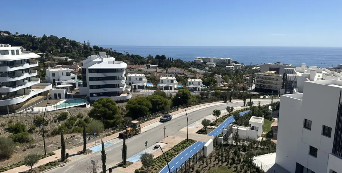 Sale of penthouse duplex in Fuengirola 1