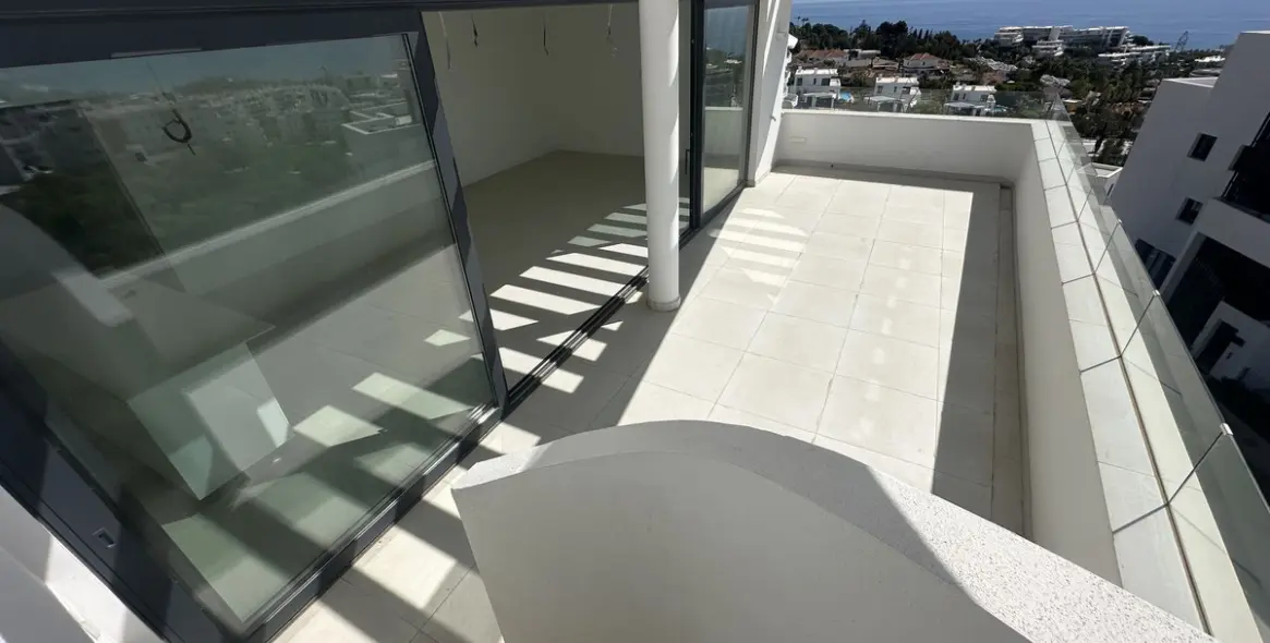 Sale of penthouse duplex in Fuengirola 10