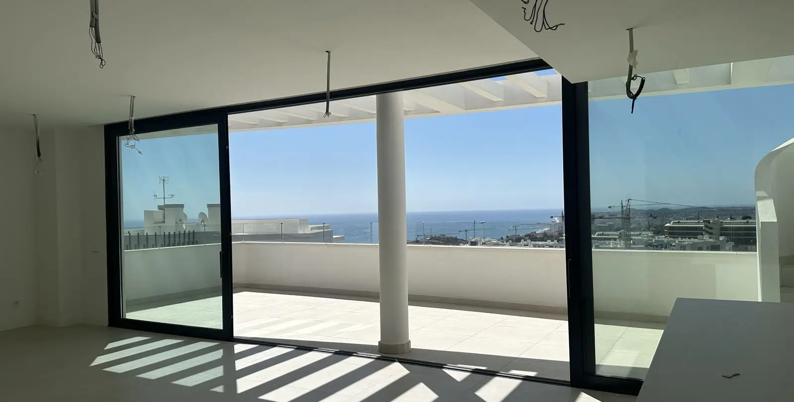 Продажа двухуровневого пентхауса в Fuengirola 27