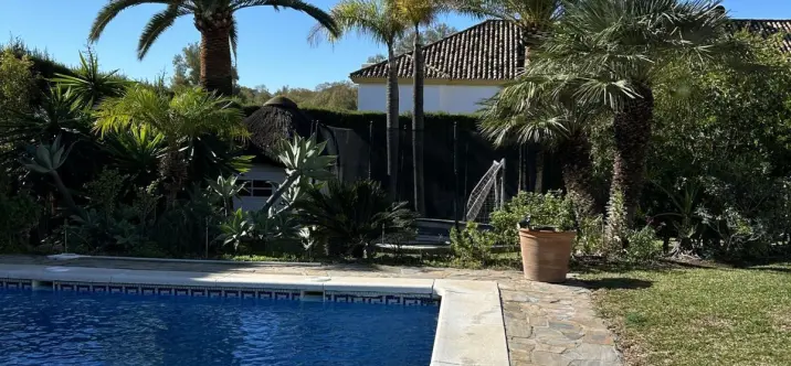 Venta de villa independiente en New Golden Mile 2