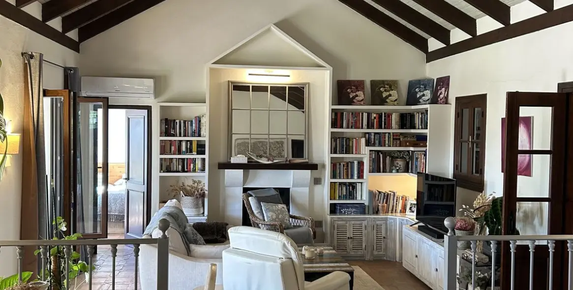 Продажа  отдельно стоящей виллы в New Golden Mile 6