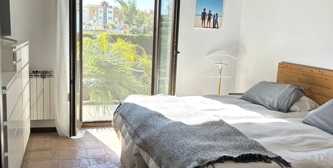 Продажа  отдельно стоящей виллы в New Golden Mile 10