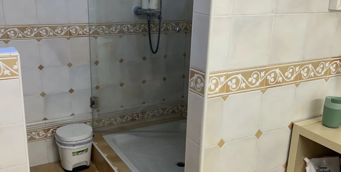 Sale of detached villa in New Golden Mile 16