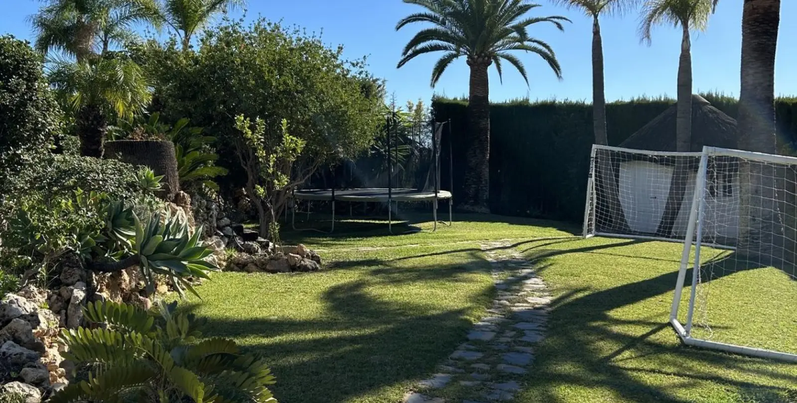 Venta de villa independiente en New Golden Mile 4