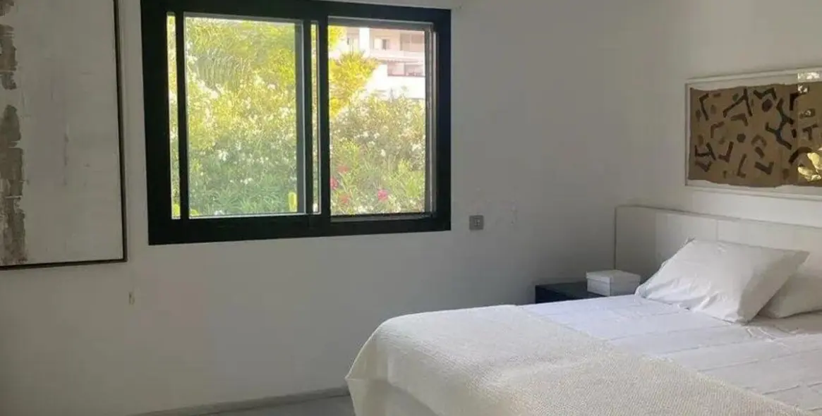 Продажа дома на две семьи в San Pedro de Alcántara 8