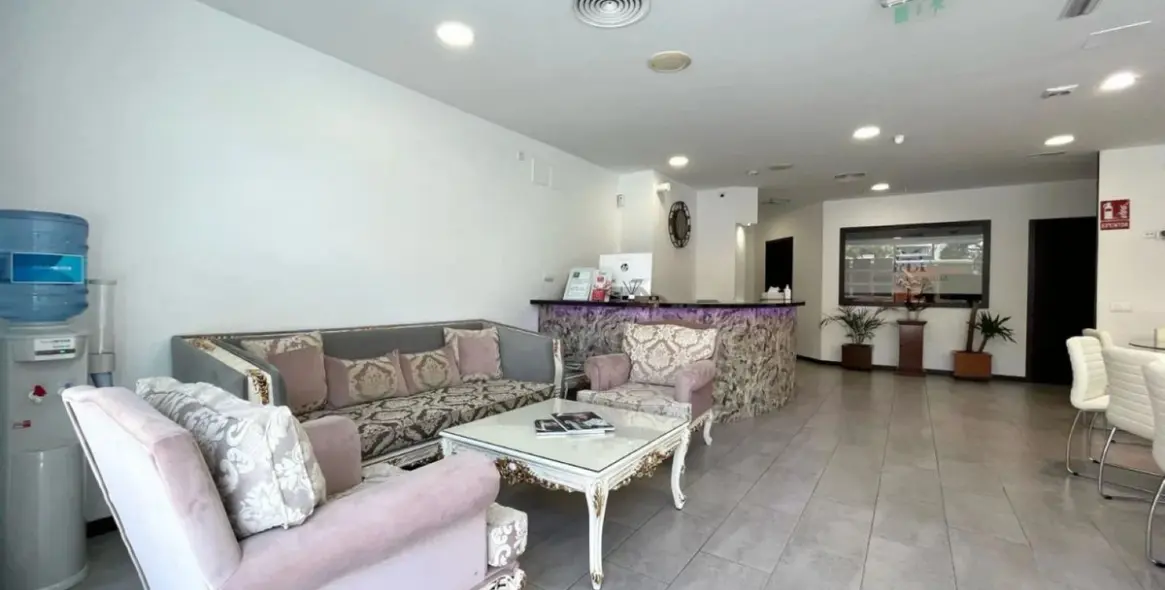 Sale of commercial premises in Marbella 12