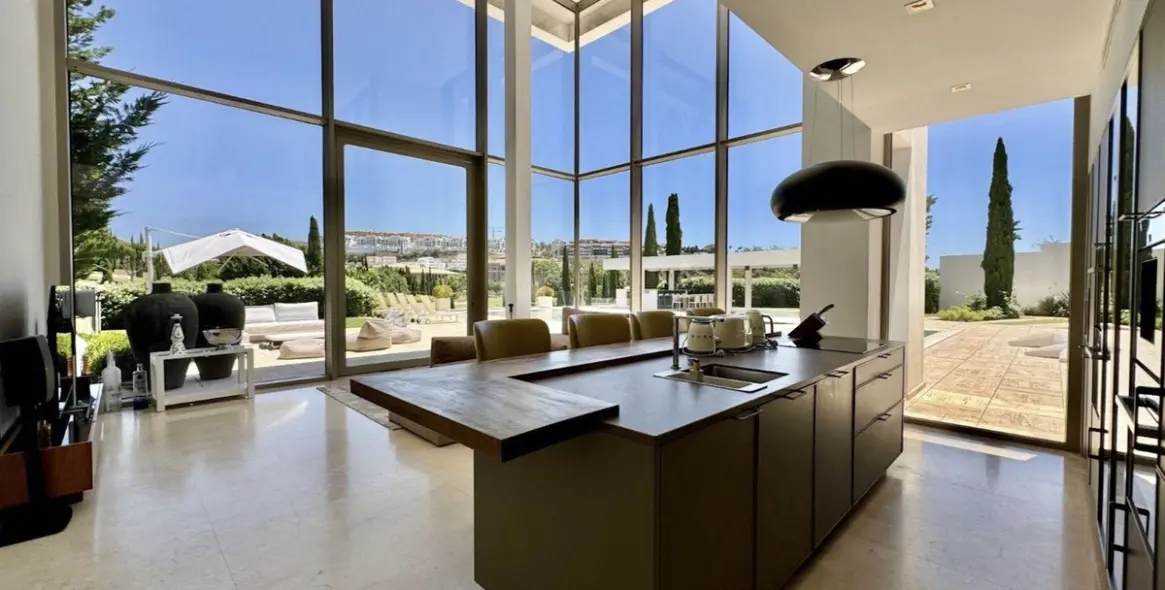 Venta de villa independiente en Los Flamingos 2