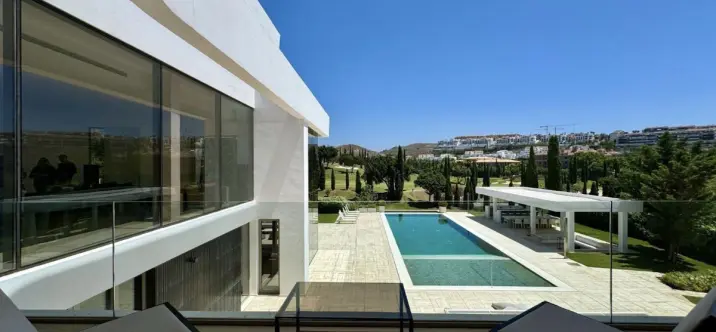 Sale of detached villa in Los Flamingos 2